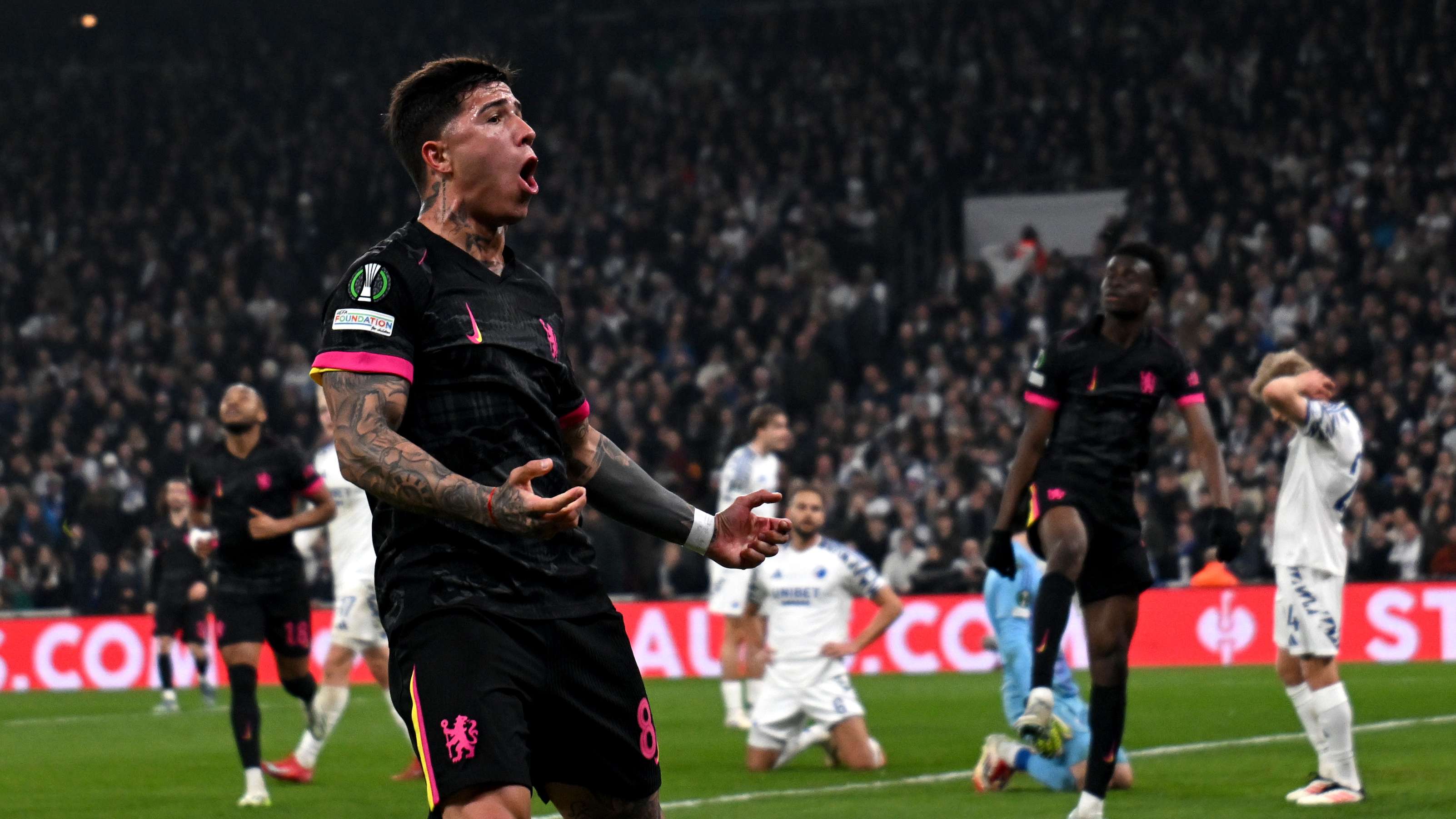 国际舞台时 国际舞台时